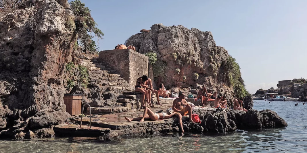 Νέα πρόβλεψη Καλλιάνου: Ο καύσωνας μπορεί να κρατήσει 9 ημέρες! «Άλλαξαν τα δεδομένα προς το χειρότερο»