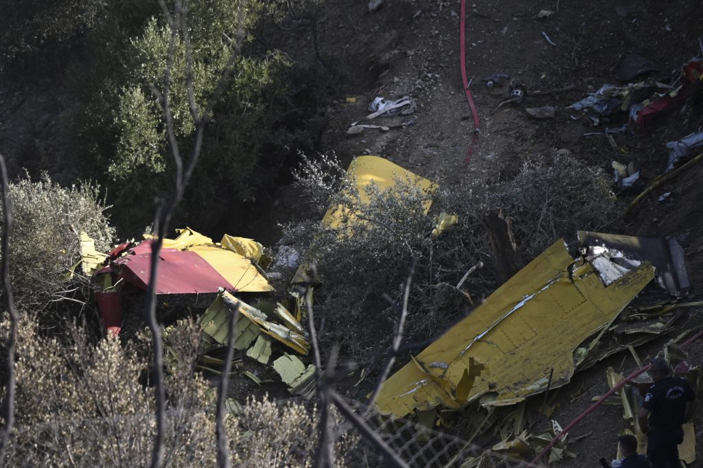 Πτώση Καναντέρ: Τα τρία πιθανά σενάρια της συντριβής – Οι μαρτυρίες που ρίχνουν «φως» στα αίτια