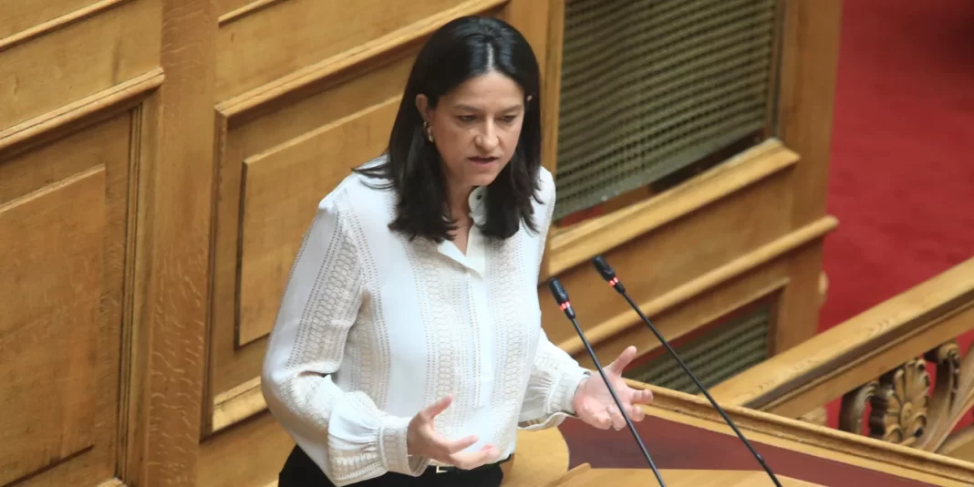 Κεραμέως: H αξιολόγηση παντού προτεραιότητα της κυβέρνησης -Μπόνους παραγωγικότητας στους δημοσίους υπαλλήλους