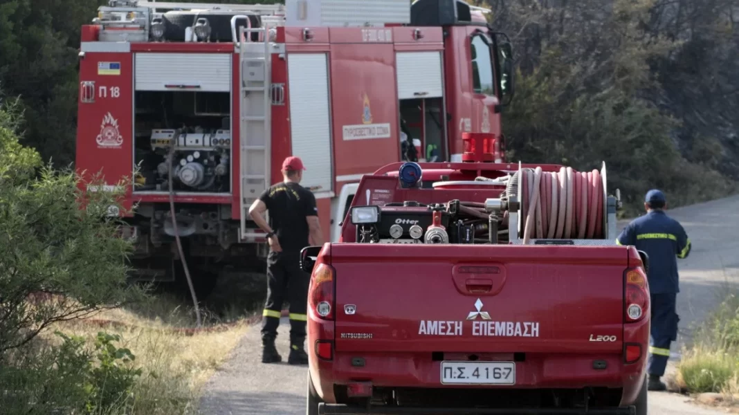 Υπό έλεγχο η φωτιά σε εργοστάσιο ανακύκλωσης