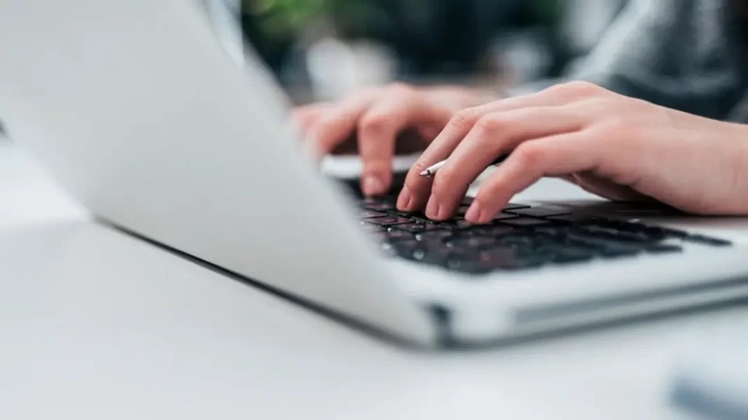 Τηλεργασία: Ποιοι εργαζόμενοι είναι «πρωταθλητές» στην Ευρώπη – Η θέση της Ελλάδας