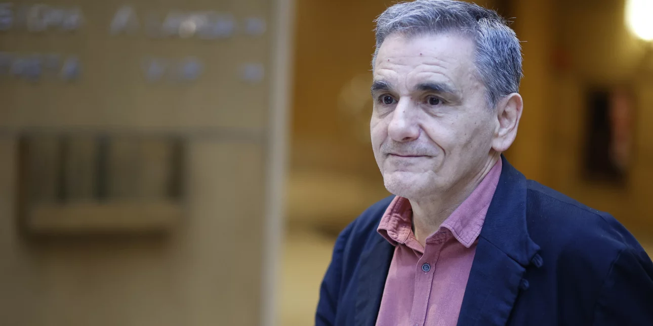 Ε. Τσακαλώτος: «Ένα ανήμπορο κράτος βουλιάζει στα λασπόνερα»