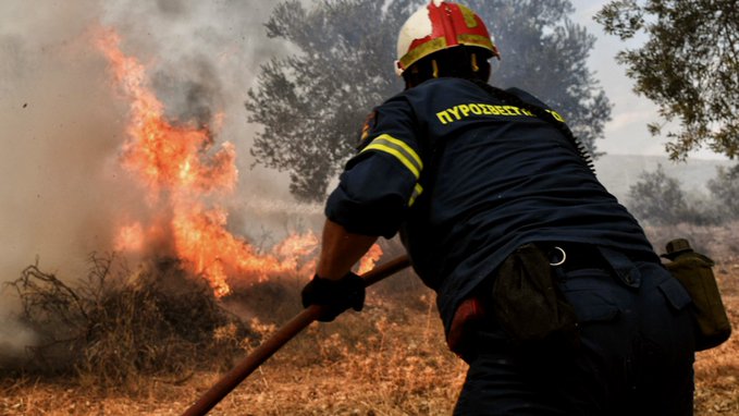 Υπό έλεγχο η πυρκαγιά στον Πλατανίτη Ναυπακτίας