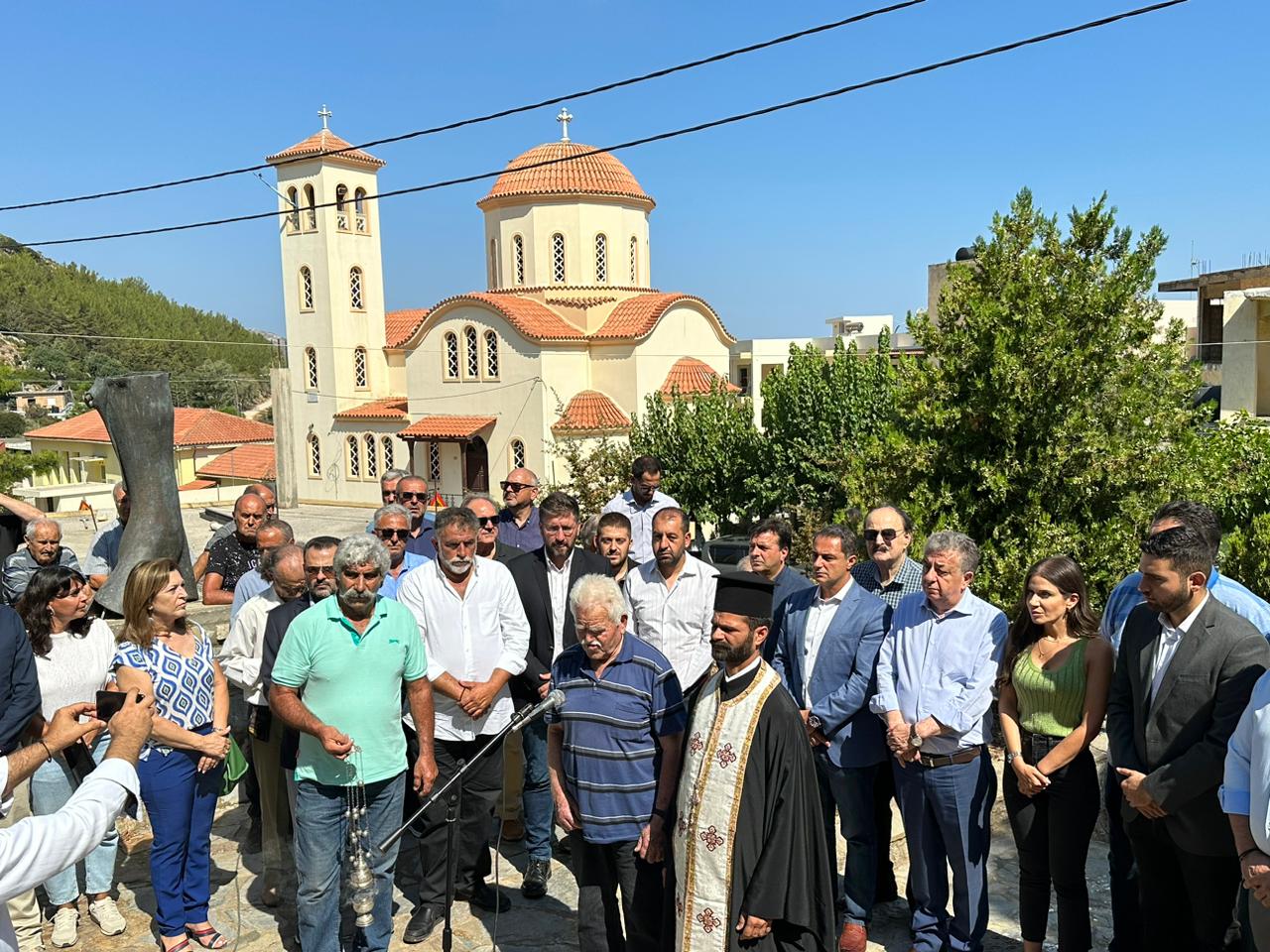 Στ Αρναουτάκης: Τιμή και δόξα στους ήρωες της Δαμάστας και του Μαράθου