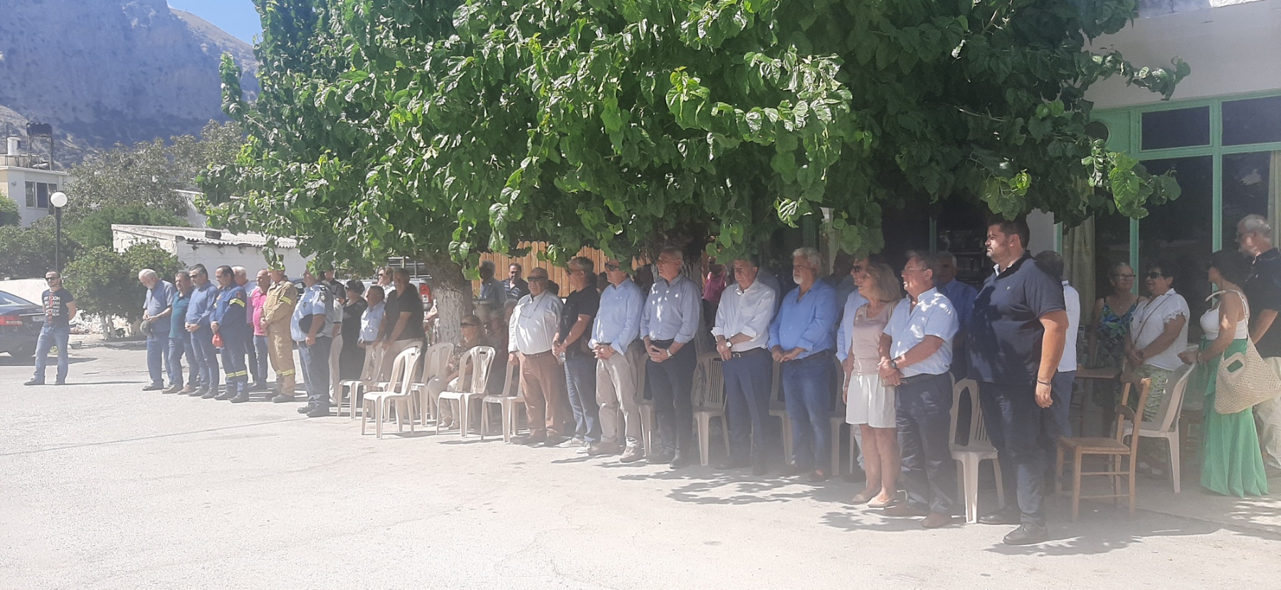 Η ΄Εμπαρος του Δήμου Βιάννου και τα γύρω χωριά τίμησαν τους ήρωες τους στο μνημείο πεσόντων