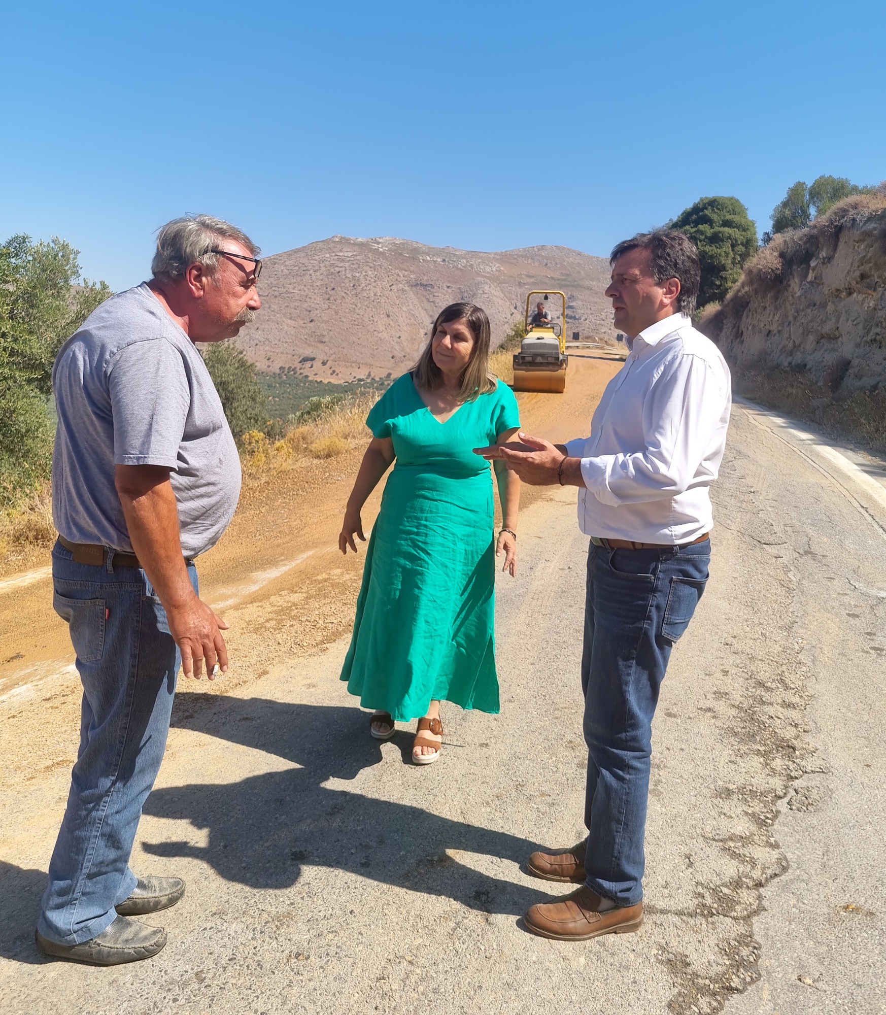 Αυτοψία Αντιπεριφερειάρχη Ηρακλείου στο εκτελούμενο οδικό έργο Γαζέπι Μύλος – Παναγιά – Έμπαρος