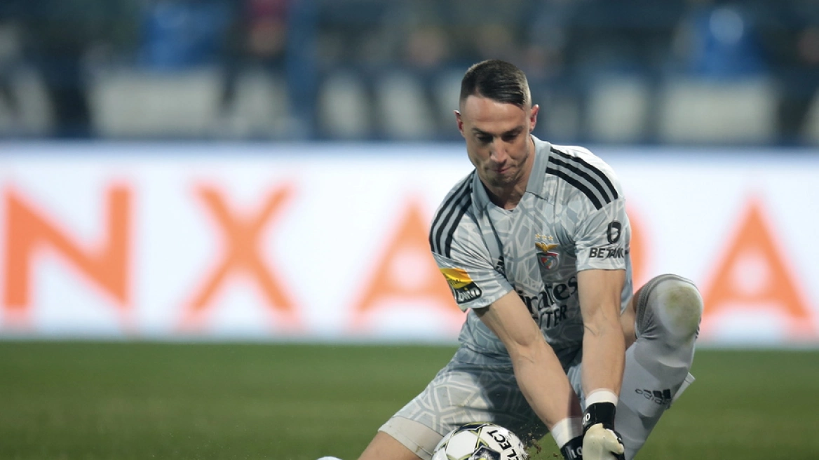 Βλαχοδήμος: Ζήτησε να φύγει από την Μπενφίκα, «στο παιχνίδι κι ο Άγιαξ» γράφει η «A Bola»