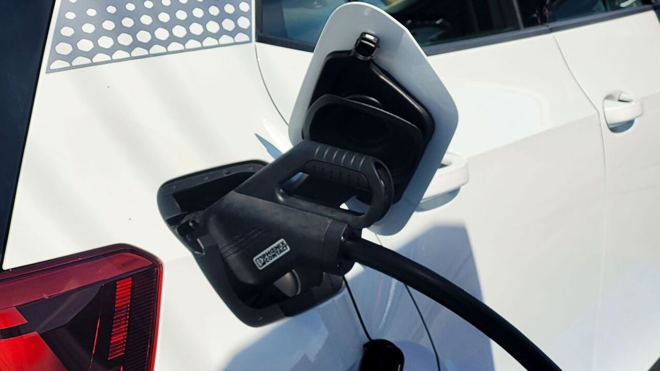 ΔΥΠΑ: Σε ποιους απευθύνεται το πρόγραμμα το πρόγραμμα «Ηλεκτροκίνηση στην πράξη»