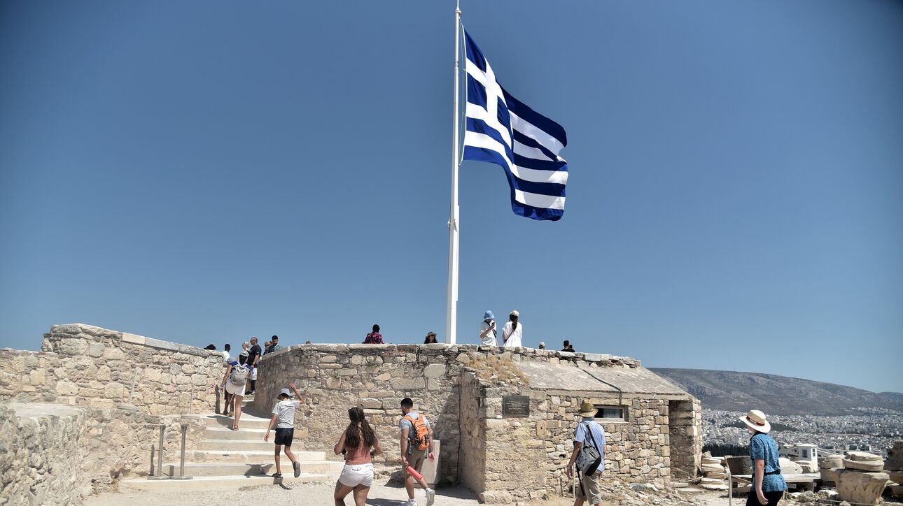 Αυξημένη κατά 26% η τουριστική κίνηση – Περισσότεροι από 10 εκατ. ταξιδιώτες