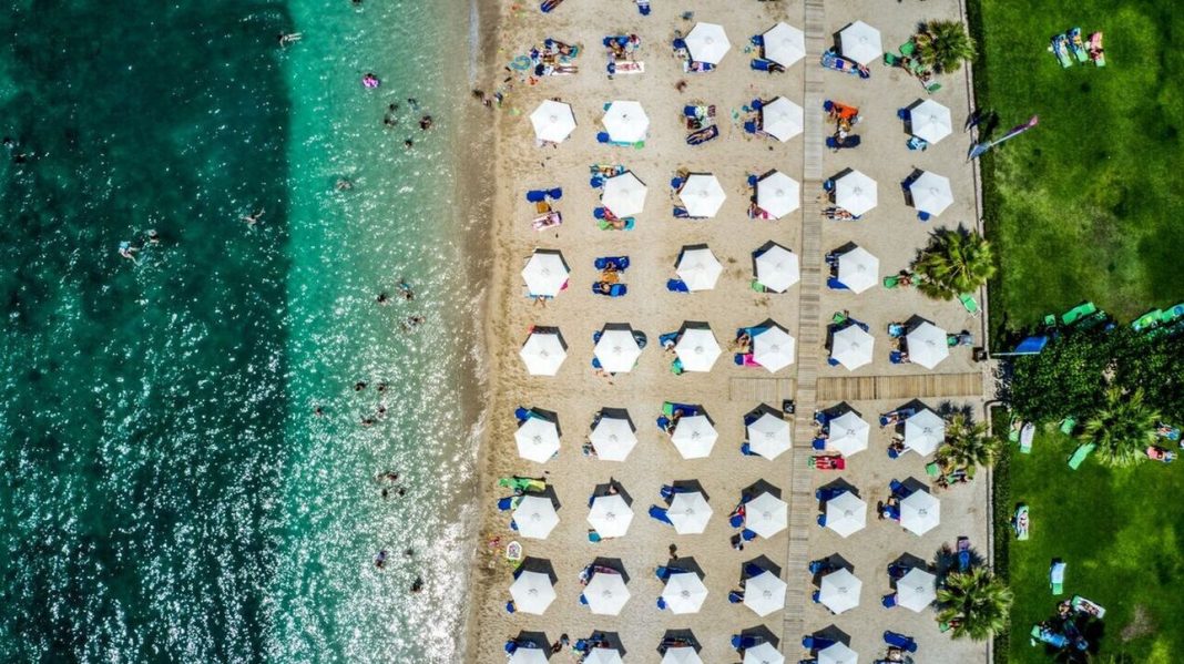 Κοινωνικός Τουρισμός: Διπλάσιες οι διανυκτερεύσεις με voucher στη Ρόδο
