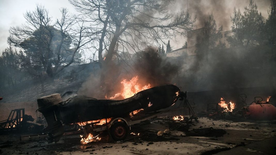 Σύλληψη 87χρονου για εμπρησμό: Ήθελα να καθαρίσω το χώρο από τα ξερά χόρτα – Τη Δευτέρα στο αυτόφωρο