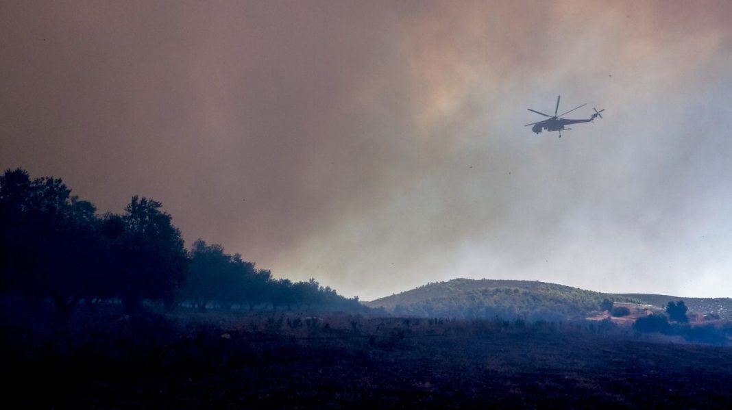 Φωτιές: Ξεπέρασαν τις 300 ώρες πτήσης τα πυροσβεστικά αεροσκάφη της Πολεμικής Αεροπορίας