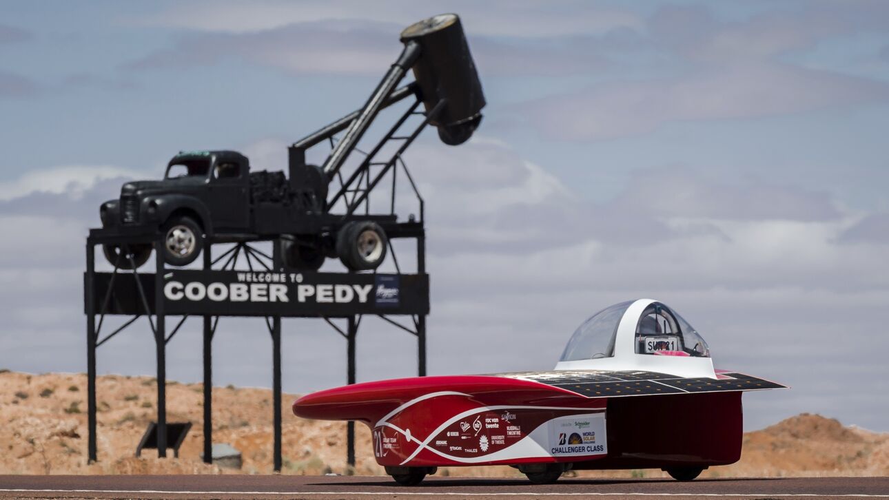 Η αυστραλιανή πόλη όπου οι άνθρωποι ζουν υπόγεια