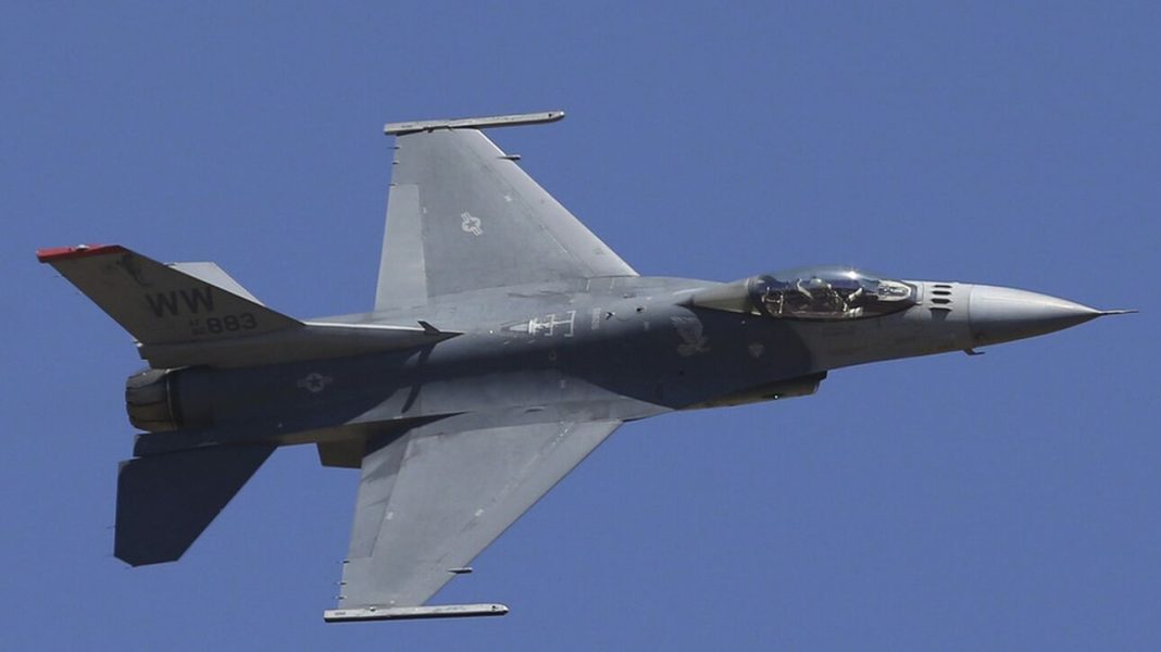 Πτώση F-16 στα ανοιχτά της Χαλκιδικής – Σώος εντοπίστηκε ο πιλότος