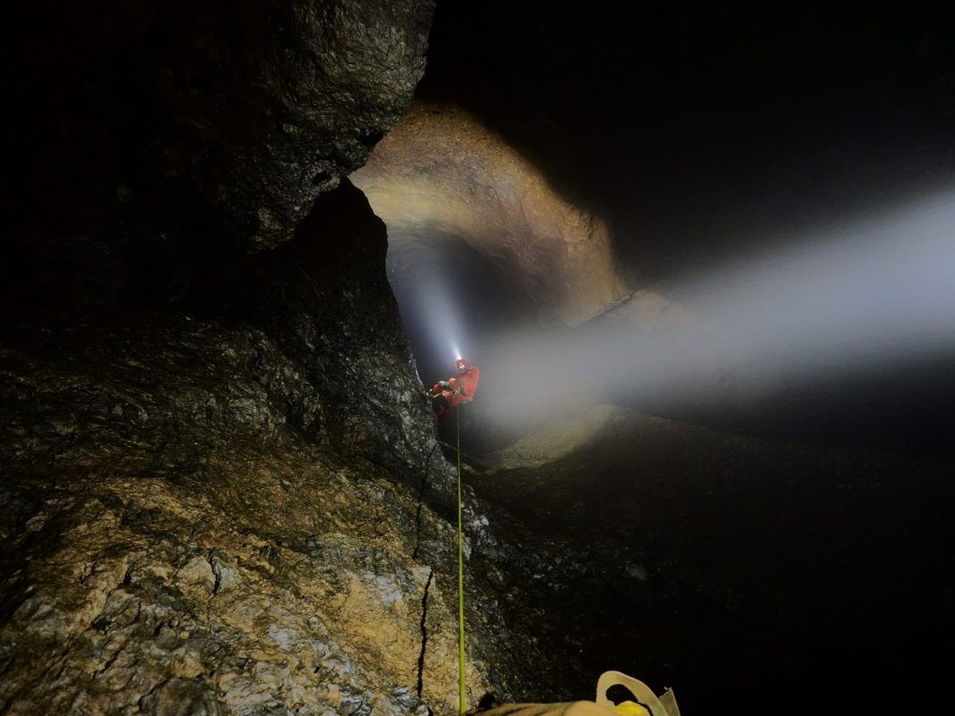 Παρουσίαση της Σπηλαιολογικής Αποστολής στα Πεμόνια