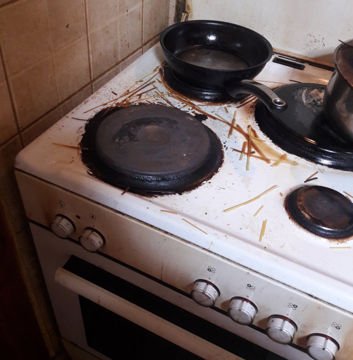 Φωτιά σε διαμέρισμα στο Ηράκλειο - Εγκλωβίστηκε 75χρονη