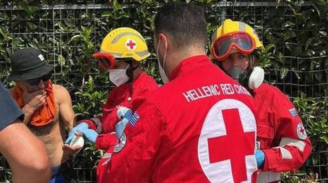 Ελληνικός Ερυθρός Σταυρός: Τεράστια η προσφορά των εθελοντών στα πύρινα μέτωπα της φωτιάς