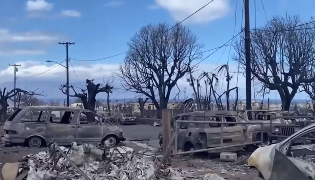 Χαβάη: Στους 96 οι νεκροί από τις πυρκαγιές - Ψάχνουν τους ανθρώπους τους στα social media