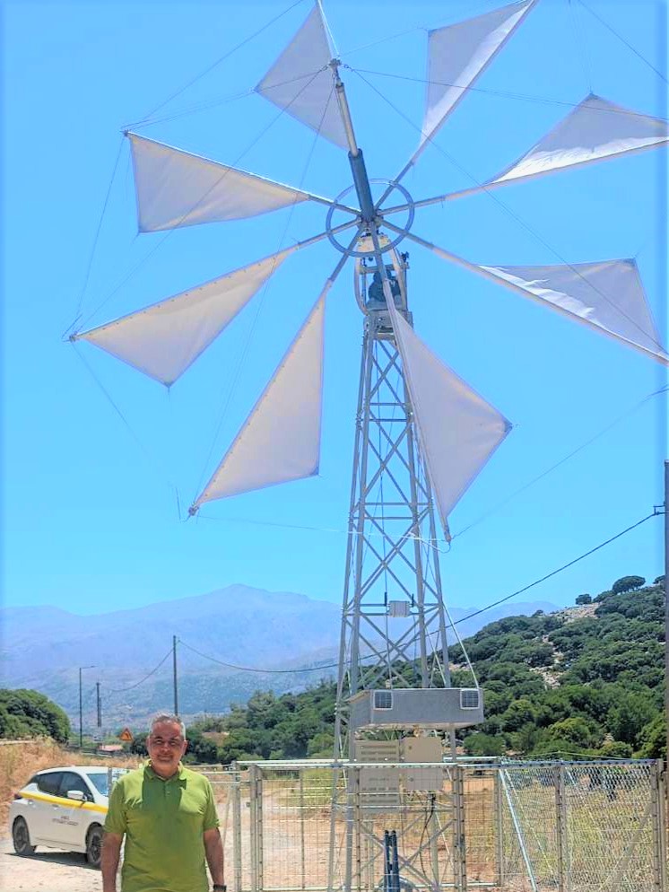 Εγκαταστάθηκε σήμερα ο πρώτος ενεργειακός ανεμόμυλος στο Οροπέδιο Λασιθίου