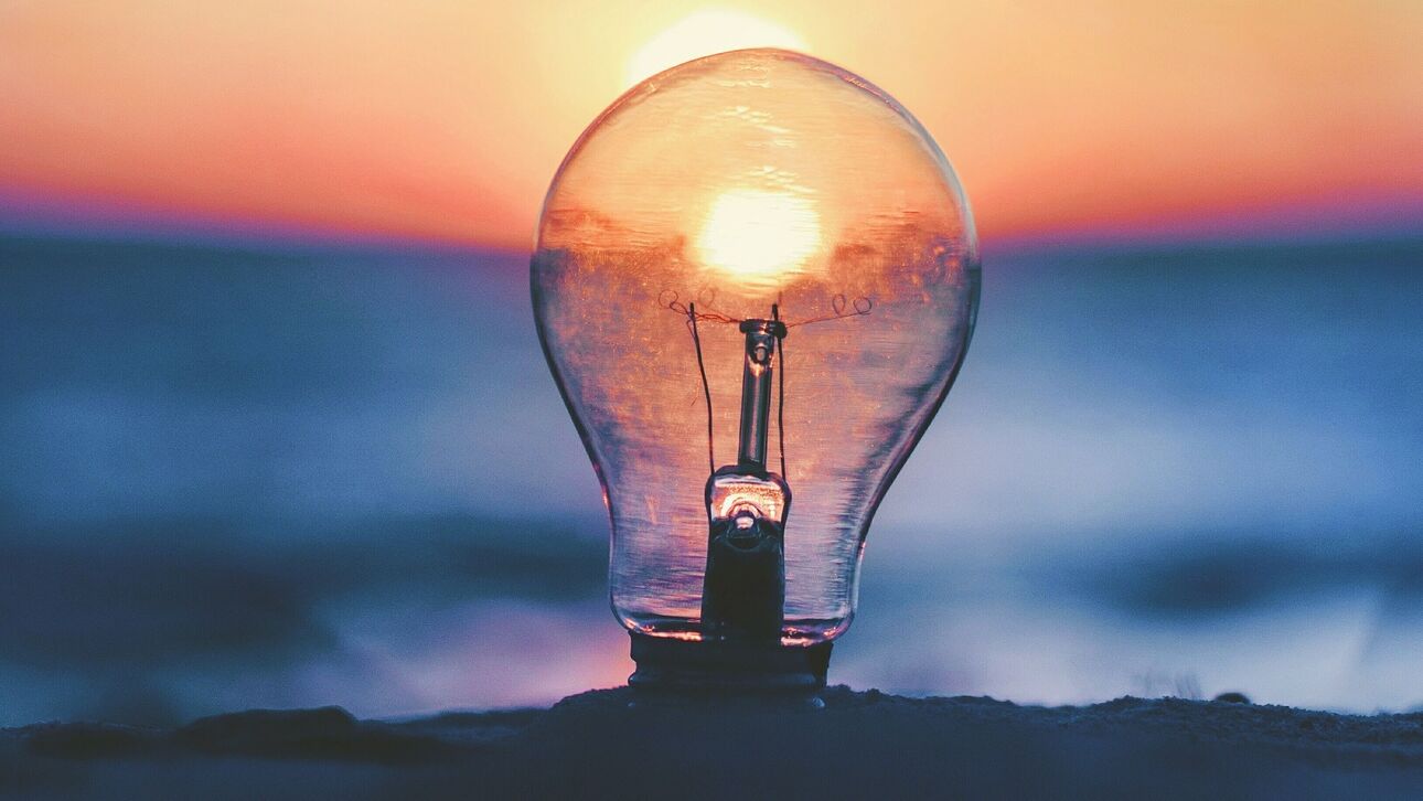 Ρεύμα: Πώς επιδοτούνται οι λογαριασμοί τον Αύγουστο