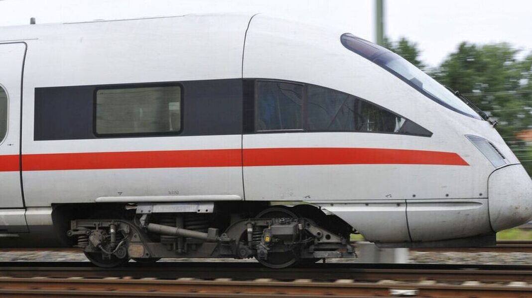 Ιταλία: Τρένο παρέσυρε εργαζόμενους που αντικαθιστούσαν σιδηροτροχιές - Πέντε νεκροί