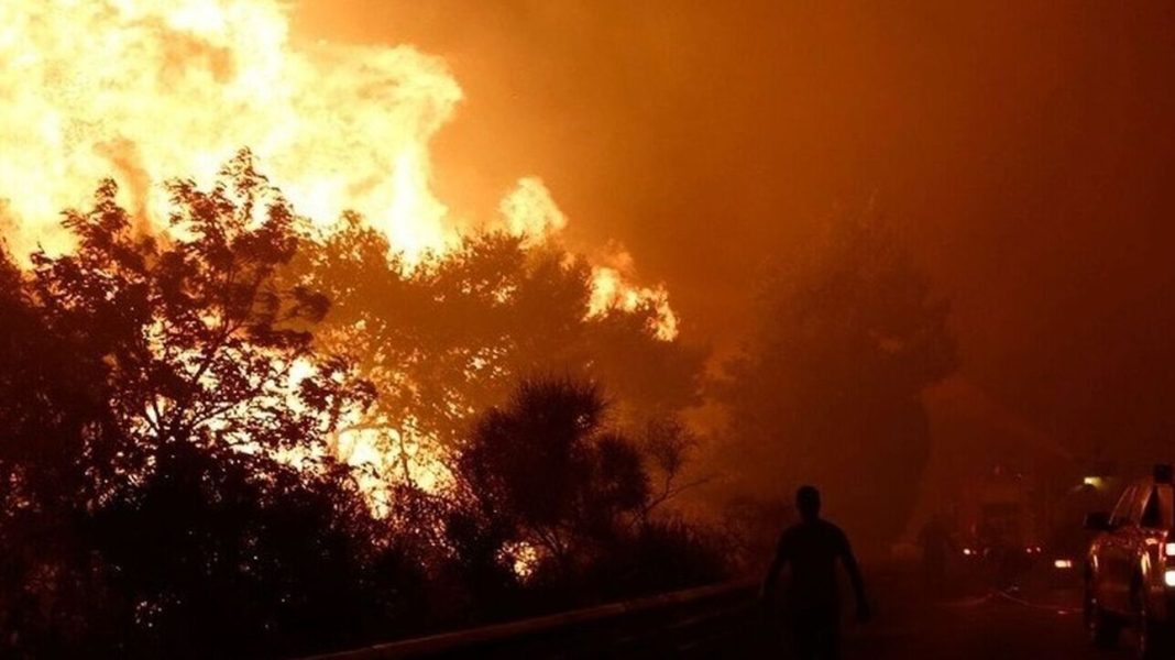 Σε ποιες περιοχές είναι υψηλός ο κίνδυνος πυρκαγιάς σήμερα