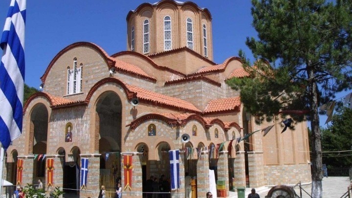 Η Ελλάδα γιορτάζει το «Πάσχα του καλοκαιριού»: Έθιμα, παραδόσεις και εορτασμοί σε όλη τη χώρα για τον Δεκαπενταύγουστο