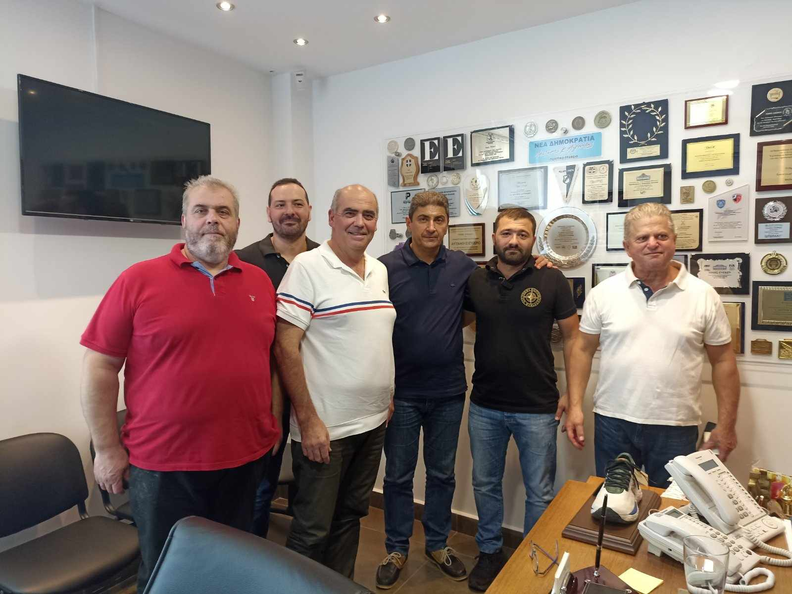 Συνάντηση Δ.Σ. Συνδέσμου Κρεοπωλών Ν. Ηρακλείου με τον Υπουργό Αγροτικής Ανάπτυξης κ. Λευτέρη Αυγενάκη