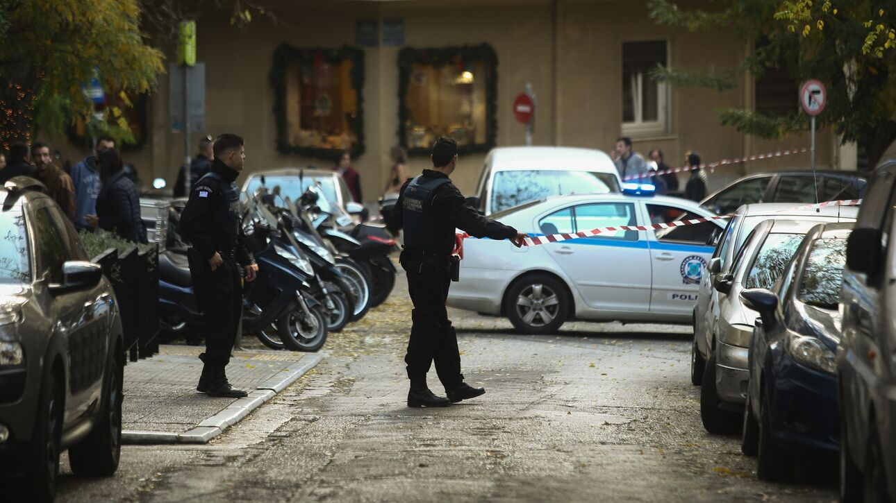 Βρέθηκε ολόκληρο οπλοστάσιο σε αποθήκη στο Κολωνάκι