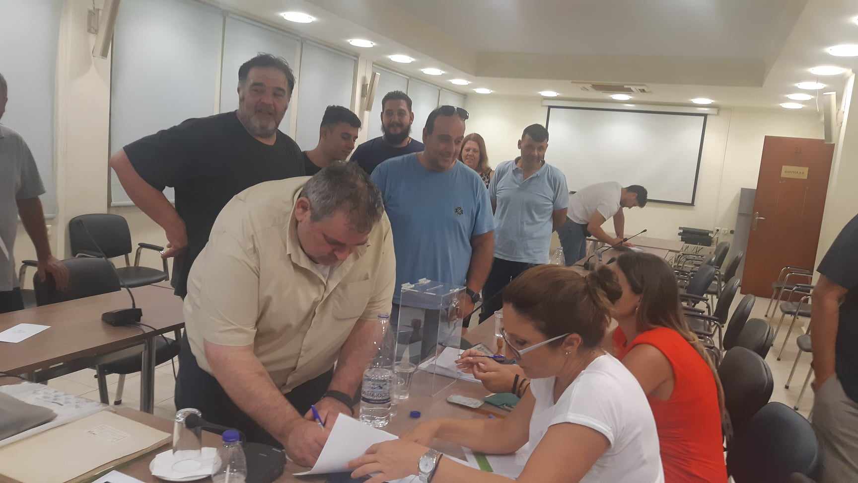 Αυτό είναι το νέο Δ.Σ. του Συλλόγου Κρεοπωλών Ν. Χανίων