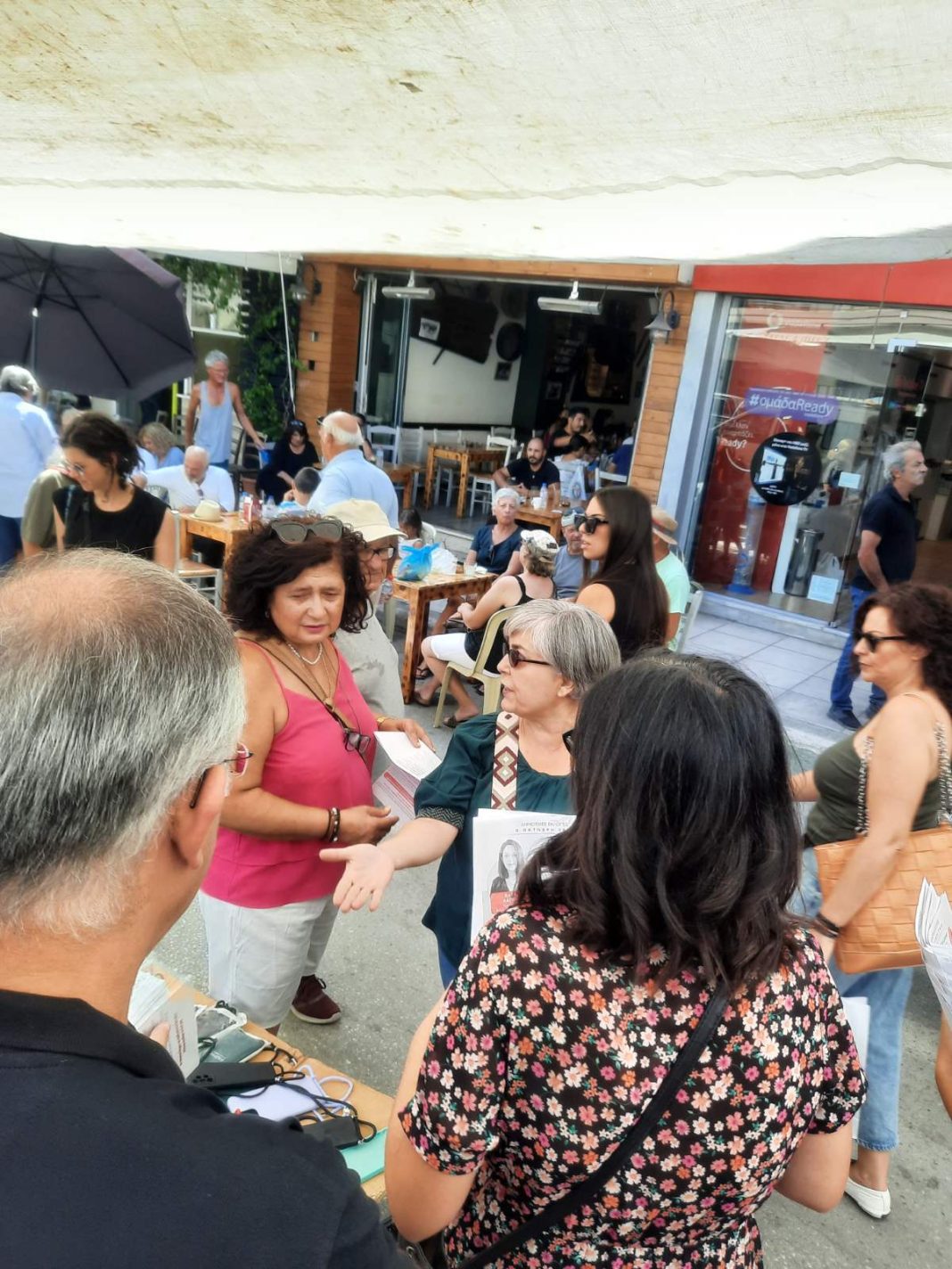 H «Λαϊκή Συσπείρωση» Φαιστού στη λαϊκή αγορά στις Μοίρες