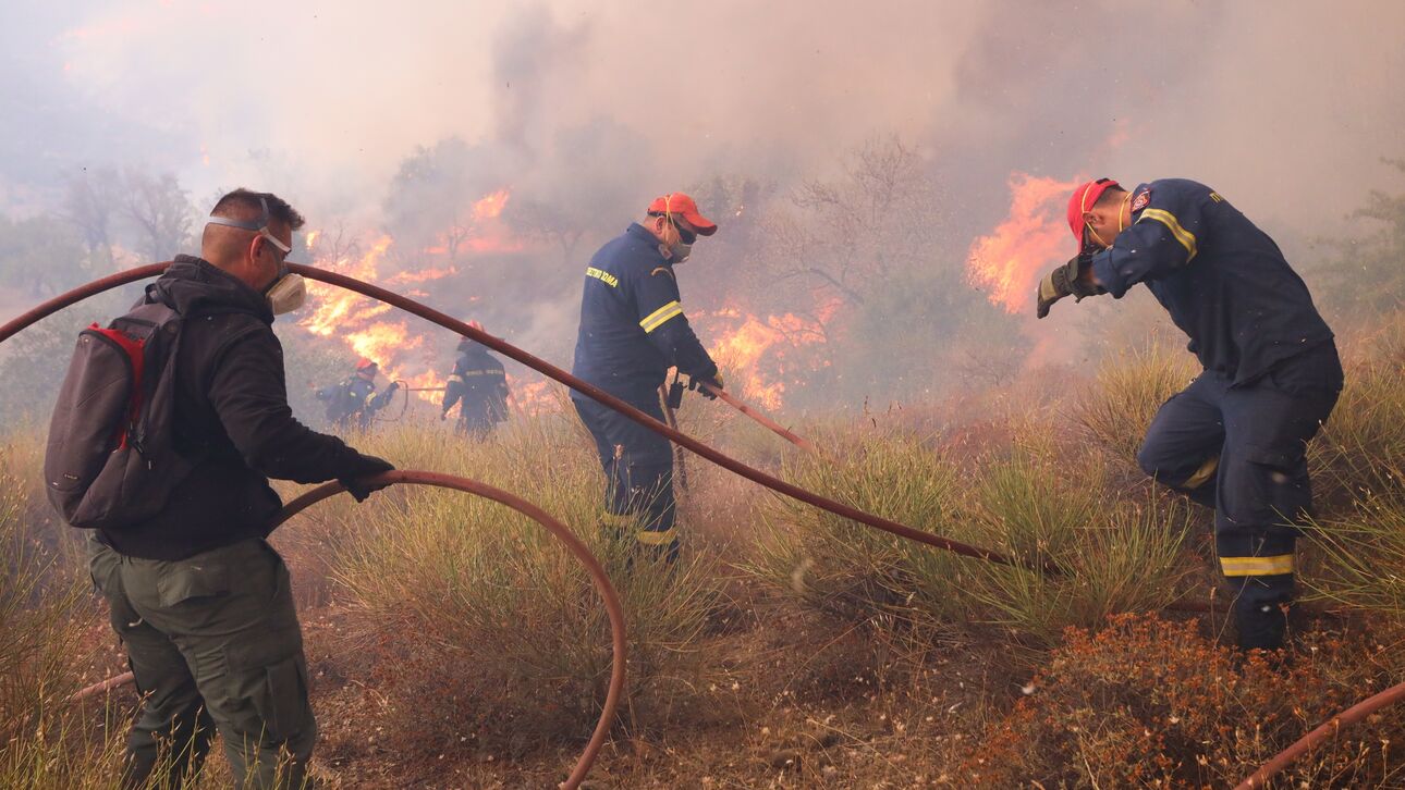 Υπό μερικό έλεγχο η πυρκαγιά στην Ασπροπουλιά Μεσσηνίας