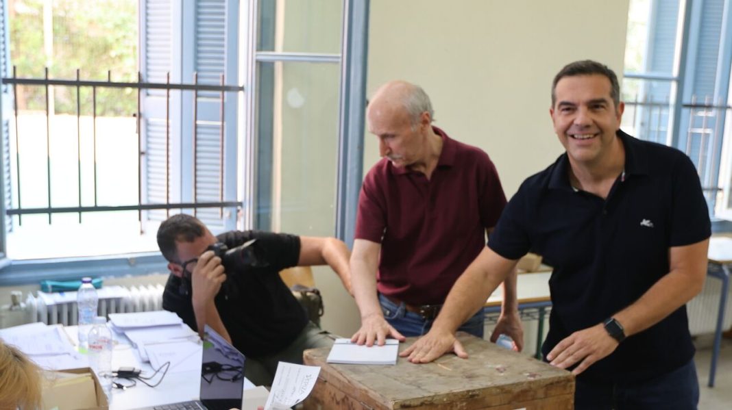 Εκλογές ΣΥΡΙΖΑ: Ψήφισε ο Αλέξης Τσίπρας - «Βιάστηκαν όσοι κήρυξαν τον ΣΥΡΙΖΑ απόντα»