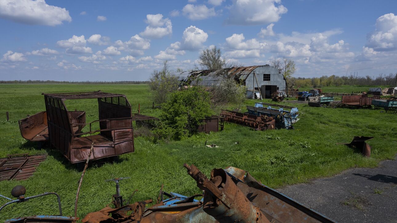 Ουκρανία: Γεωργός σκοτώθηκε στη Χερσώνα όταν το τρακτέρ του έπεσε σε ξεχασμένη ρωσική νάρκη