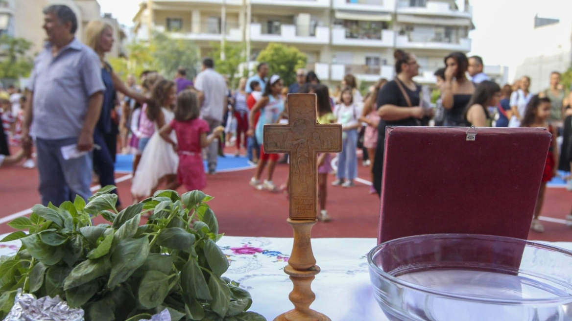 Σχολεία: Πρώτο κουδούνι σήμερα, εξαιρείται η Θεσσαλία – Όσα πρέπει να γνωρίζουν γονείς και μαθητές
