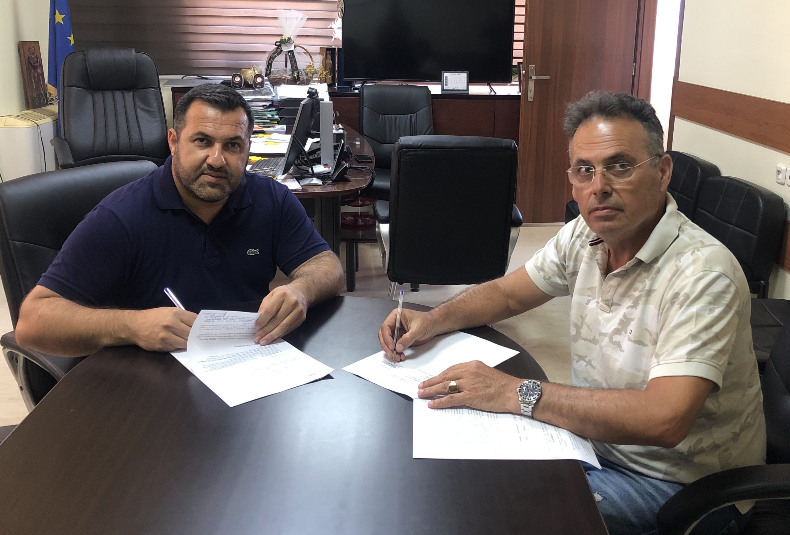 Έπεσαν οι υπογραφές για την αναβάθμιση του νηπιαγωγείου Αγίου Θωμά και του νηπιαγωγείου-δημοτικού σχολείου Βαγιωνιάς