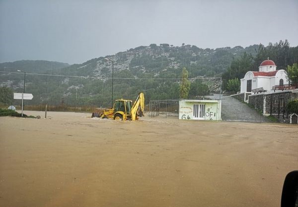 Συγκέντρωση ειδών πρώτης ανάγκης για τους πλημμυροπαθείς της Θεσσαλίας από το Δήμο Χερσονήσου
