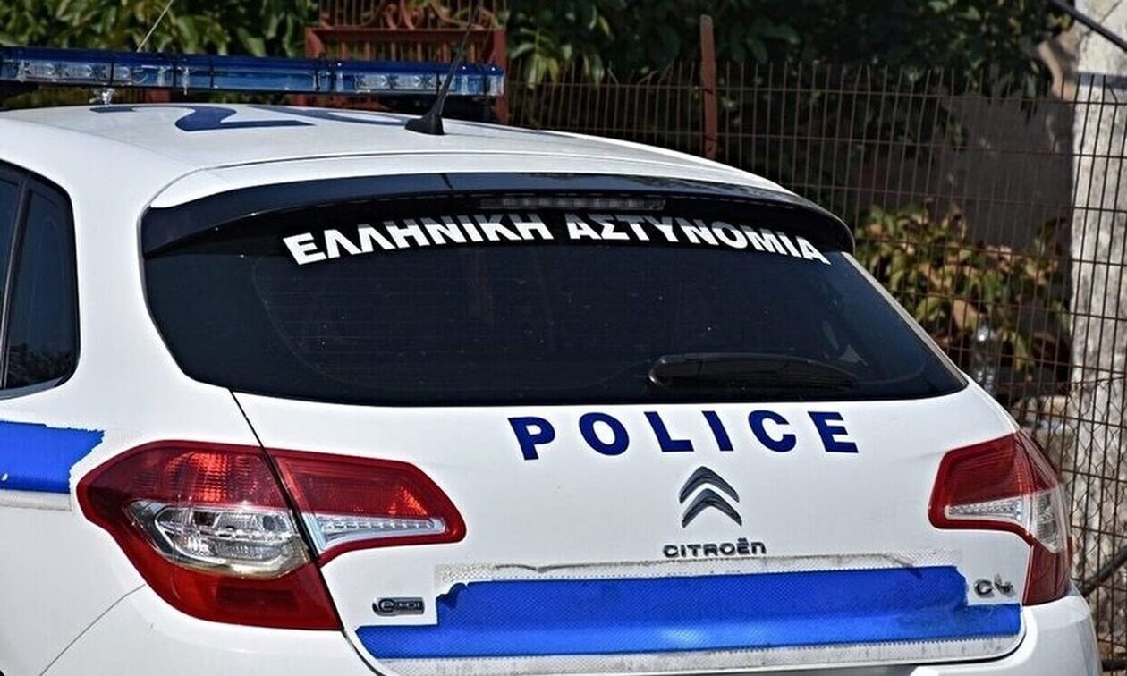 Τσαντάκιας με μοτοποδήλατο άρπαξε την τσάντα μαθήτριας
