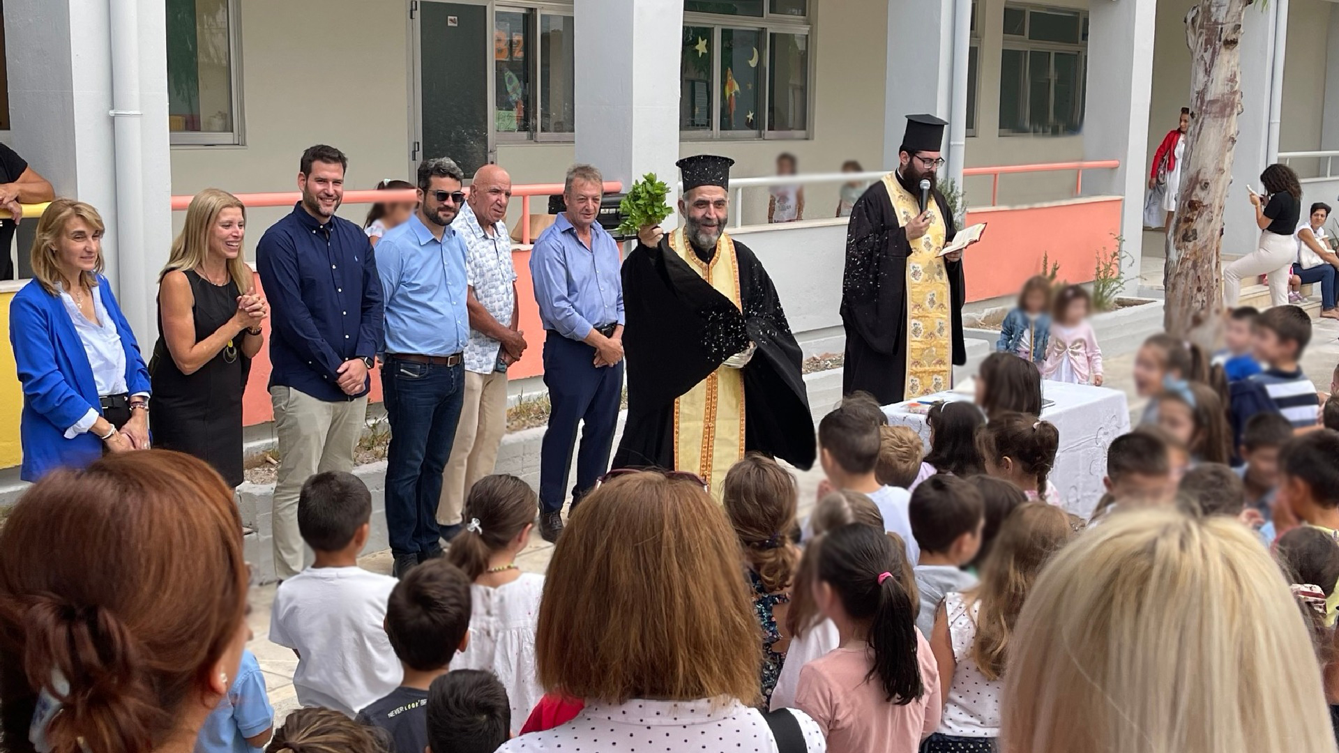 Πρώτο κουδούνι με ανανεωμένα σχολεία στον Δήμο Χανίων – Σε αγιασμούς ο Παναγιώτης Σημανδηράκης