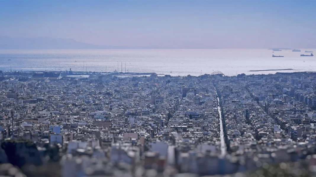 Εντάσσεται στο Ταμείο Ανάκαμψης η ανακαίνιση αδρανούς στεγαστικού αποθέματος στο Δήμο Αθηναίων