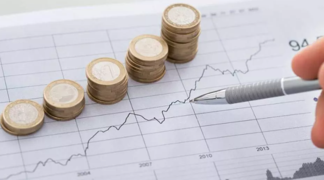 Fitch Solutions για την Ελλάδα: Ισχυρή αύξηση του ΑΕΠ φέτος, πιο ήπια το 2024