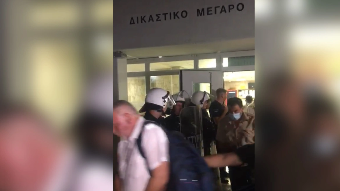 Προθεσμία για το Σάββατο στους 4 συλληφθέντες για τη δολοφονία του Αντώνη