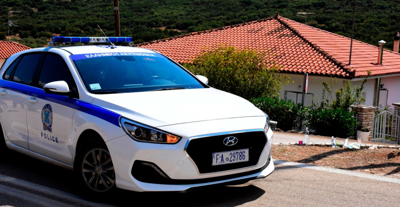 Ψάχνουν ακόμη να βρουν τον πατέρα και τον γιο που εξαφανίστηκαν, ενώ ταξίδευαν για την Άρτα