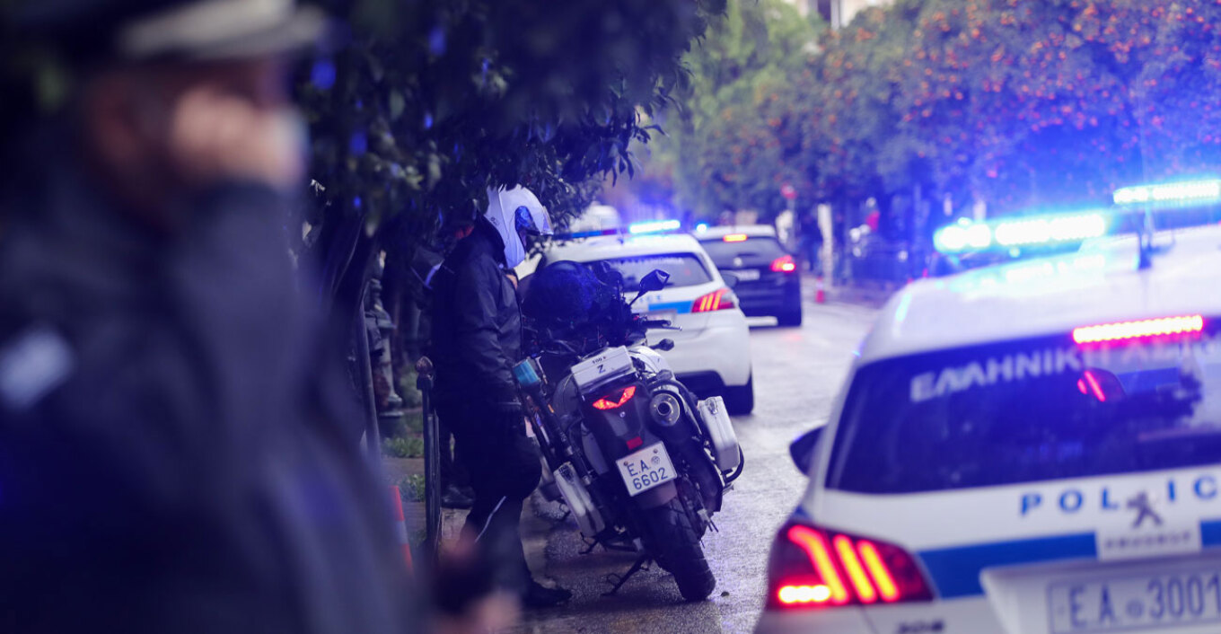 Για 4η μέρα συνεχίζεται το θρίλερ με την εξαφάνιση του πατέρα και του γιου