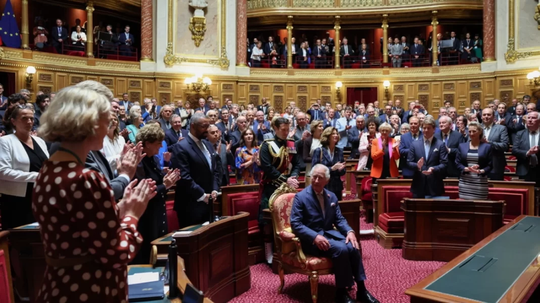 Ο βασιλιάς Κάρολος έκανε έκκληση ενώπιον των Γάλλων γερουσιαστών για μια νέα Αντάντ για το κλίμα
