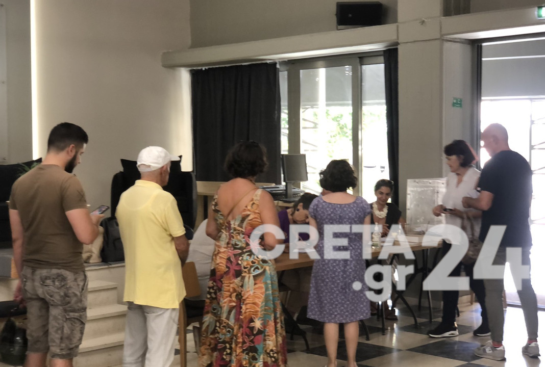 Εκλογές ΣΥΡΙΖΑ: Μεγαλύτερη η συμμετοχή στον β’ γύρο -Έως τις 14:30 είχαν ψηφίσει 90.000
