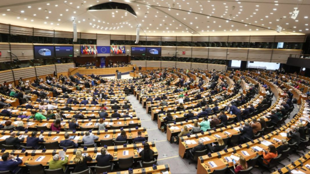 Ε.Ε: Αυξάνονται κατά 15 οι έδρες του ευρωκοινοβουλίου - Τί αλλάζει μετά τις ευρωεκλογές του 2024