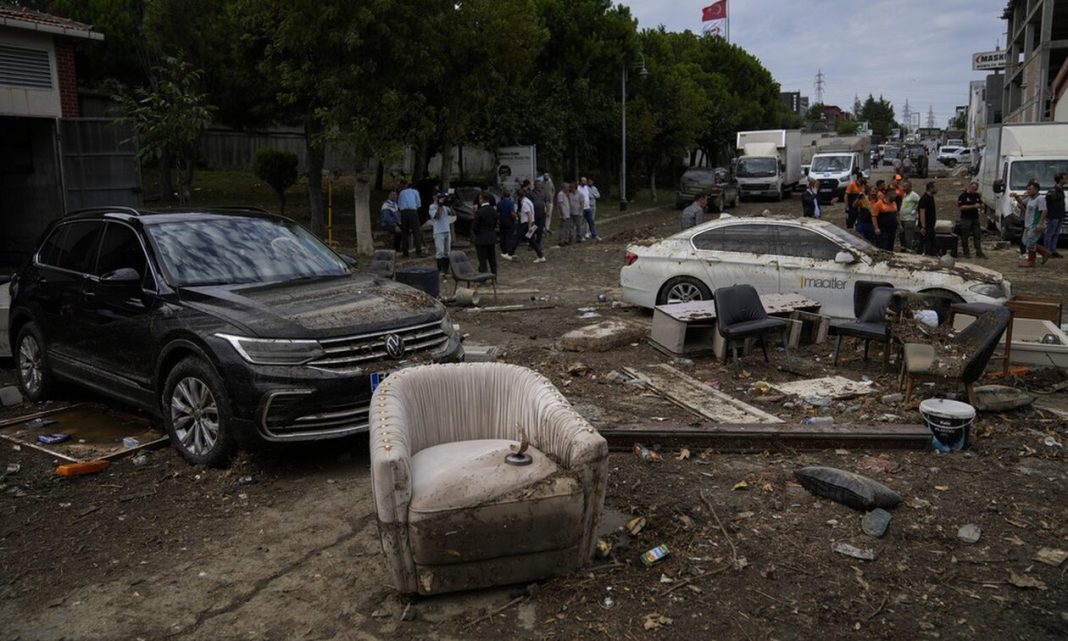 Τουρκία: Τουλάχιστον πέντε οι νεκροί από τις πλημμύρες - Τραυματίες και αγνοούμενοι