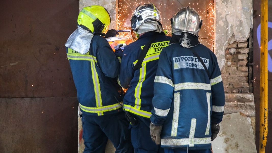 Φωτιά σε εγκαταλελειμμένο κτήριο