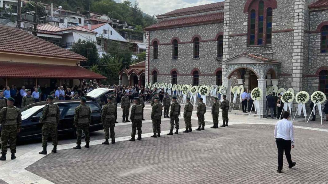 Είπαν το τελευταίο «αντίο» στον 27χρονο Γιώργο Βούλγαρη που σκοτώθηκε στη Λιβύη